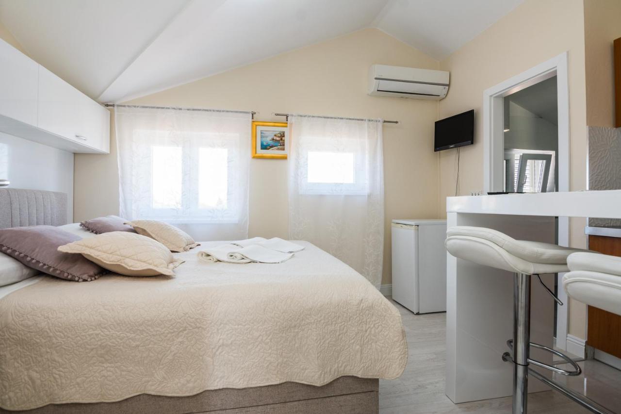 Apartments Medanic - Private Pool Privlaka  Ngoại thất bức ảnh