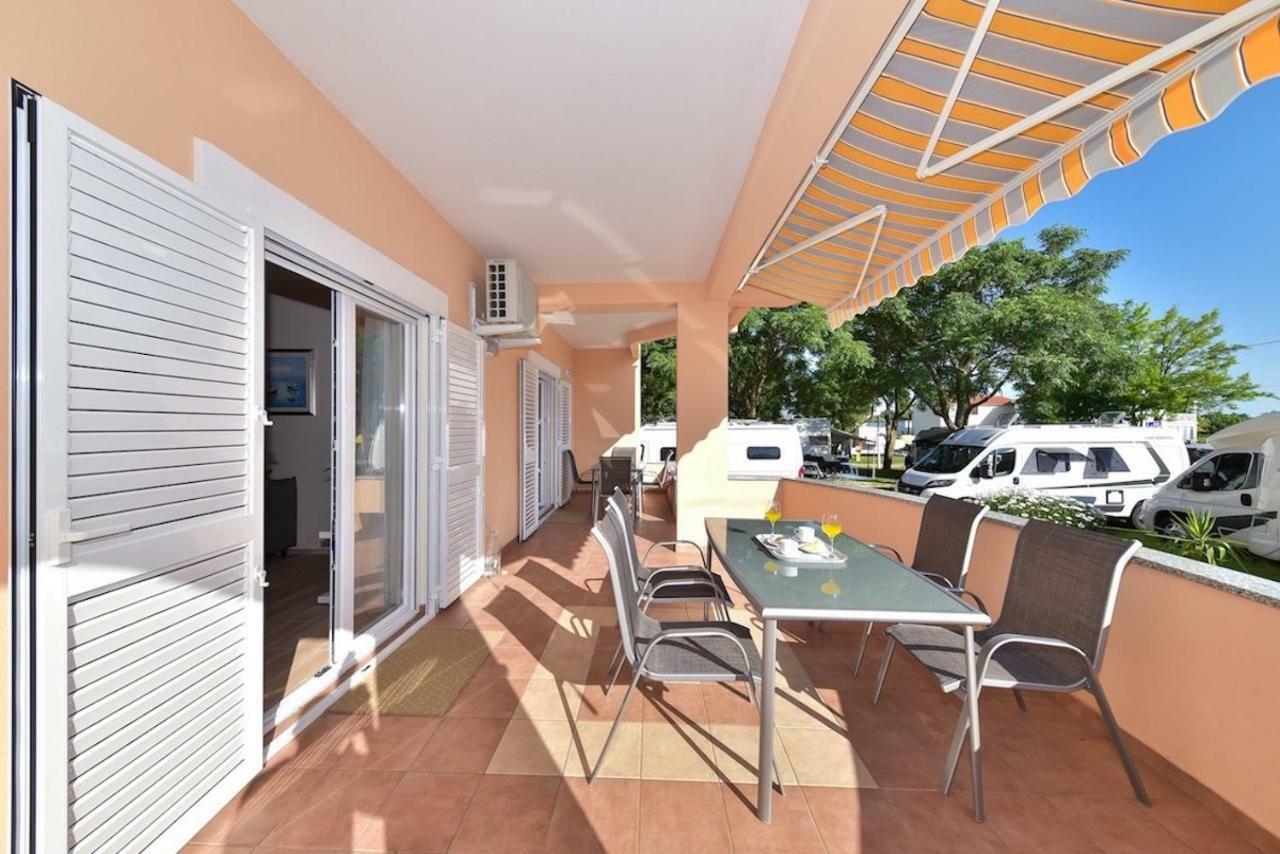 Apartments Medanic - Private Pool Privlaka  Ngoại thất bức ảnh